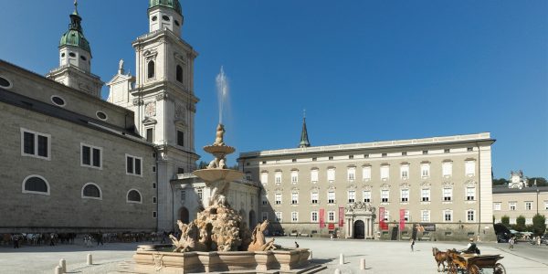 residenzplatz-salzburg-taxi-service residenzplatz-salzburg-taxi-service